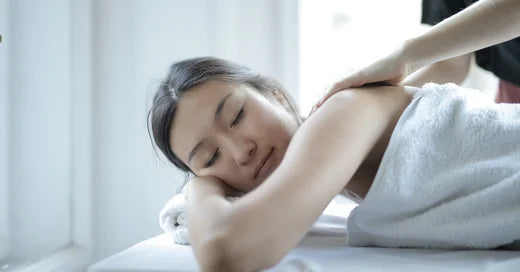 The Best Massage Oils for the Body & Face on satliva.com