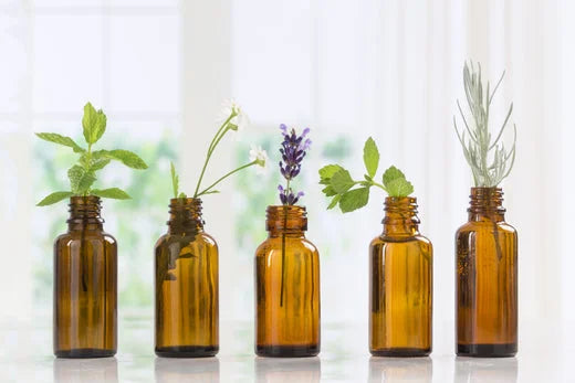 Everything You Need to Know About Essential Oils & Synthetic Fragrances on satliva.com